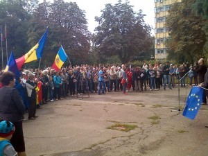 În fața protestatarilor din Ungheni vorbește Constantin Cheianu