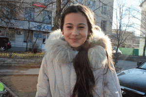 Eugenia Culeanu, o adolescentă din oraşul Străşeni. Foto: Lilia Zaharia
