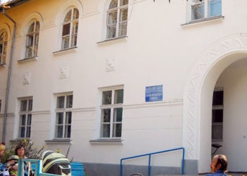 A murit chiar la uşa medicului