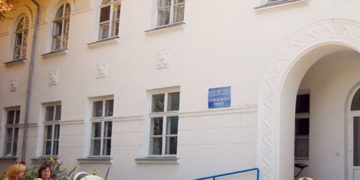 A murit chiar la uşa medicului