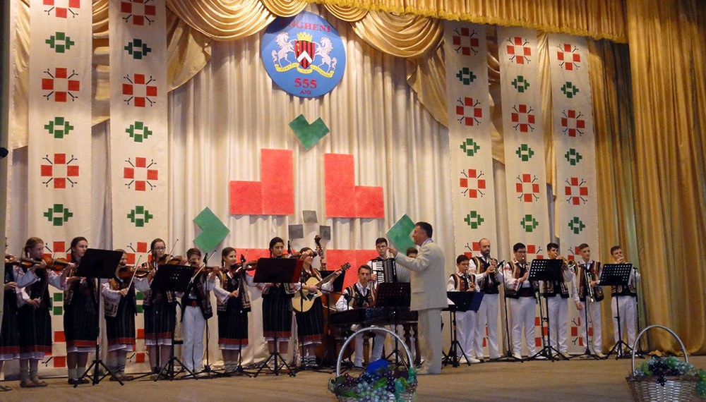 (De)formarea unui viitor om de artă