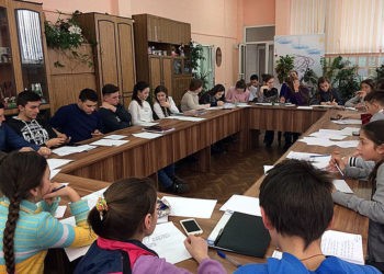 Din dragoste pentru Vieru au creat poezii