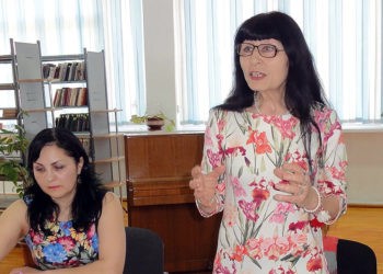 Trei cărți care au gust de acadea