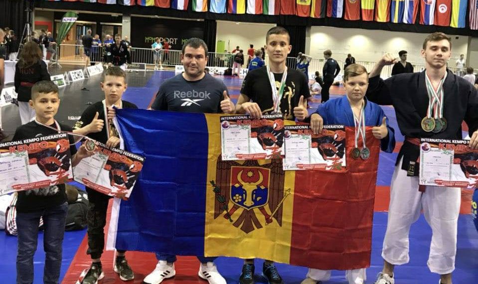 Luptătorii ungheneni au cucerit 8 medalii