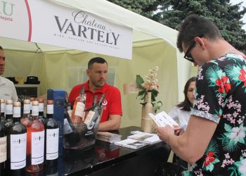 Zeci de vinuri moldoveneşti au fost degustate la Ungheni