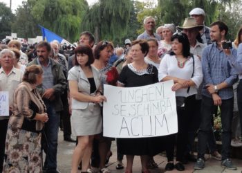 Proteste pe Piaţa Independenţei din municipiul Ungheni!