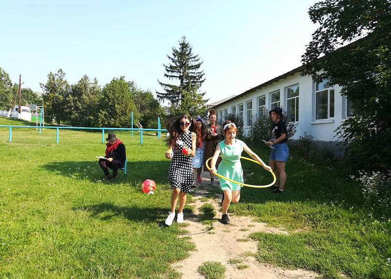 O tabără a solidarității