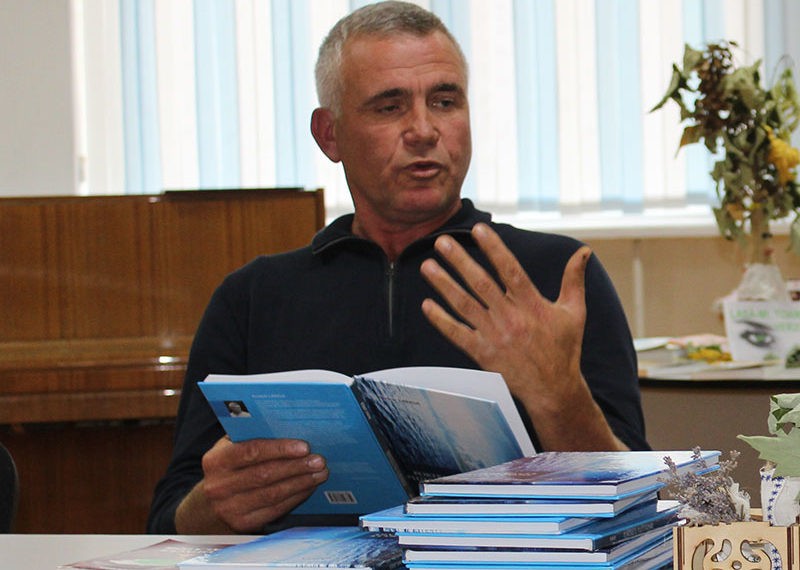 O întâlnire cu poetul Andrei Langa