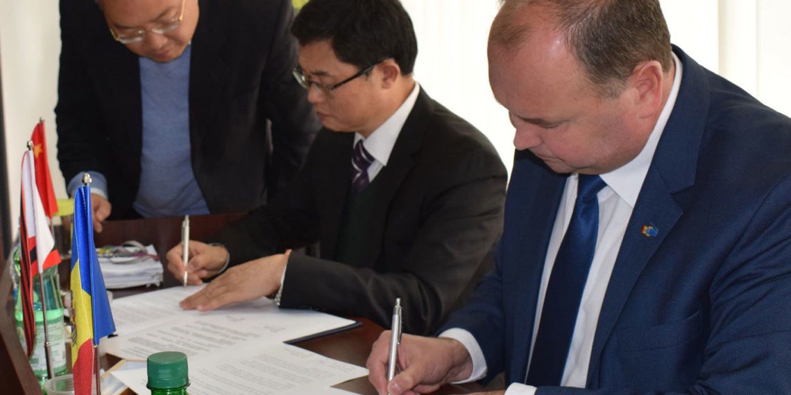 Unghenenii se înțeleg cu chinezii