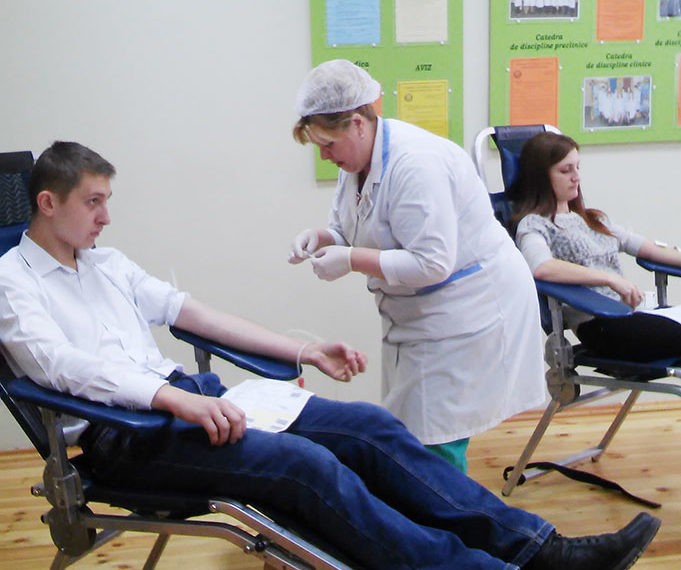 Ziua se cunoaște după fapte