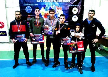 Cinci câștigători dintre șapte kickboxeri