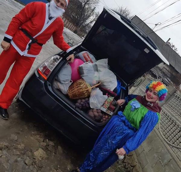 Decembrie de poveste pentru toți