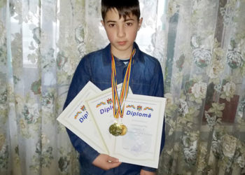 Dumitru Cușnir, campion  absolut la jocul de dame