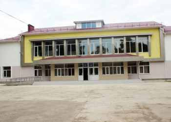 După un an de când s-au anunțat proiecte de anvergură  la două  instituții de învățământ din municipiul Ungheni