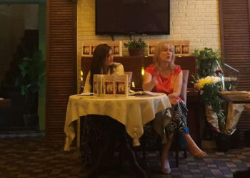 Debutează în „Unghiul”. Mariana Saculțanu a lansat  prima carte de versuri la Chișinău