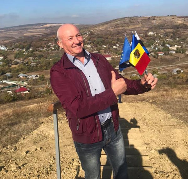 Băștinașii din Măgurele  fac lucruri bune pentru satul lor