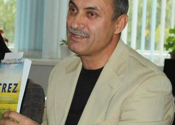 Vasile Lupu: „Cine sunt, mă-ntreabă alții,  eu mă-ntreb tot cine sunt”