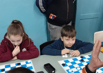 FOTO. Ungheni: Concurs la joc de dame, dedicat sărbătorilor de iarnă