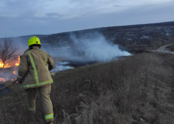 Incendiu de vegetație uscată la Alexeevca