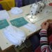 Speranță în vreme de criză. O croitorie s-a reprofilat în fabricarea măștilor
