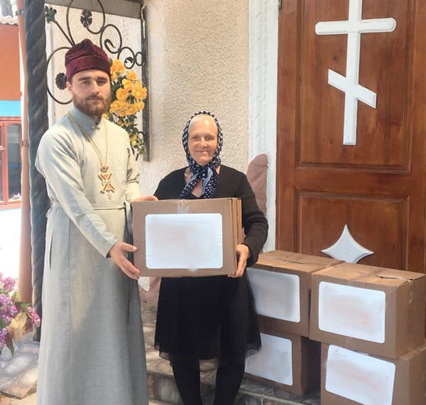 Campania „Bunicilor, stați acasă!” a ajuns și la Cetireni