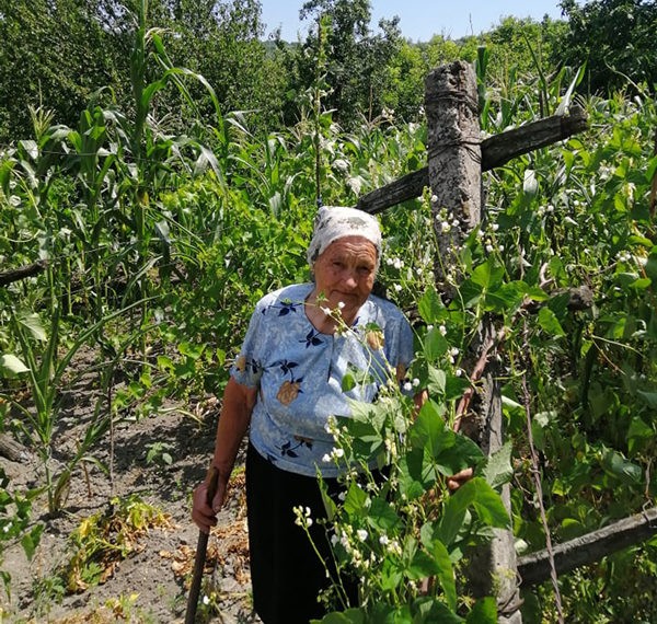 Dispare satul, dispare omenia