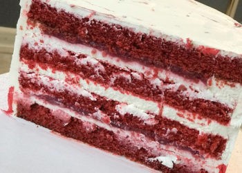 DreamDesserts Ungheni:   „Ceea ce facem noi trece de limitele cofetăriei tradiționale”
