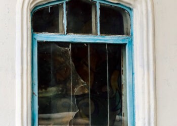 Sculeni: Ferestrele satului văzute prin obiectivul fotografului Sergiu Cotruță