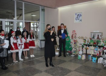 Gala Pomilor de Crăciun a ajuns la a V-a ediție