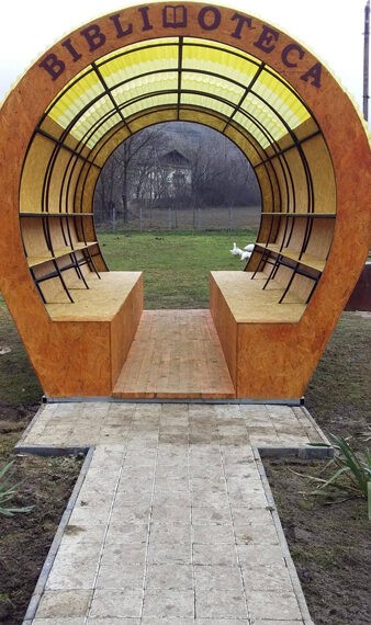 La Mănoilești a fost construită o poartă de acces către cultură și educație