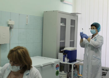 Angajații Direcției Generale Asistență Socială și Protecție a Familiei Ungheni au fost vaccinați