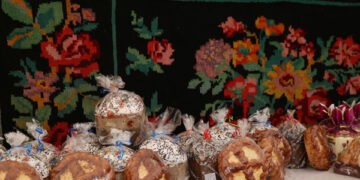 În Joia Mare gospodinele coc Pască – element simbolic al sărbătorilor pascale