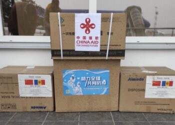 250 de mii de doze de vaccin din China au ajuns la Chișinău. 150 de mii sunt donație