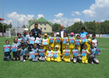 „Și fetele pot juca fotbal!” au demonstrat-o trei echipe de fete