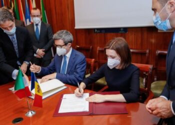 Cetățenii moldoveni care muncesc legal în Italia vor primi prestații sociale