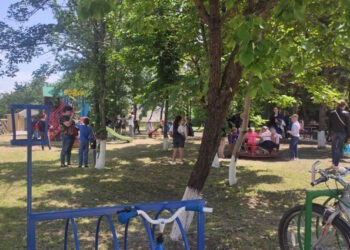 Pârlițenii au un parc de distracții