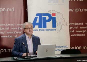 Un șofer i-a dat mită unui agent de patrulare, după care l-a denunțat la CNA