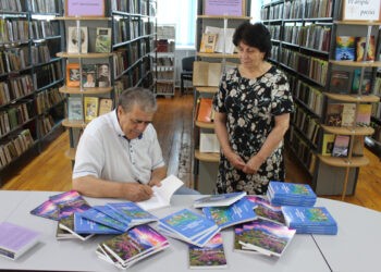 Donație de carte din partea unui scriitor talentat și generos, Nicolae Bălțescu