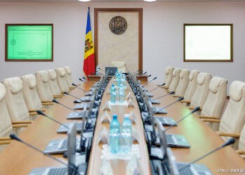 Deciziile nu vor fi luate la Guvern indiferent de cine vor fi noii miniștri, opinii