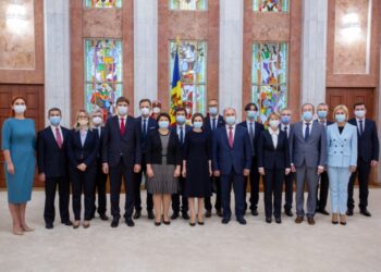 Opoziția parlamentară – între demoralizare și pragmatism