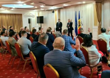 Adrian Candu și Vladimir Cebotari s-au retras din funcțiile ocupate în cadrul Pro Moldova