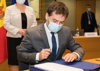 Vicepremierul Nicu Popescu a semnat protocolul Acordului Interbus la Bruxelles