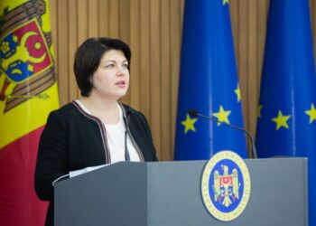 Premierul pleacă în Marea Britanie