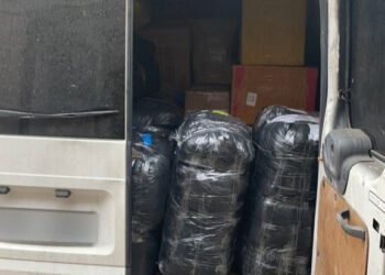 Polițiști reținuți pentru contrabandă cu mărfuri, cercetați și pentru trafic cu heroină