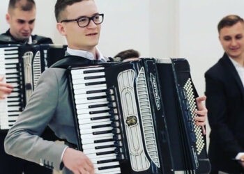 Dumitru Plaschevici: „E o mândrie și o onoare să fiu dirijorul orchestrei „Struguraș”