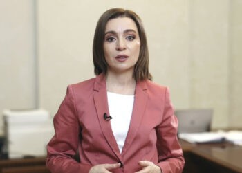 Maia Sandu îndeamnă la vaccinare: Nu dați cu piciorul în șansa de a rămâne în viață
