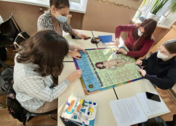 UNFPA donează materiale didactice despre sănătate pentru 85 de școli și 41 de centre YK