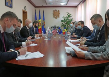 Ambasadorul Marii Britanii: N-am primit nicio cerere de la Interpol în privința lui Cavcaliuc sau Platon