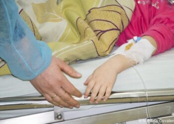 Se propune spitalizarea însoțită a copiilor până la vârsta de 10 ani