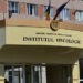 Un medic de la Institutul Oncologic a fost reținut pentru o mită de 2000 de euro